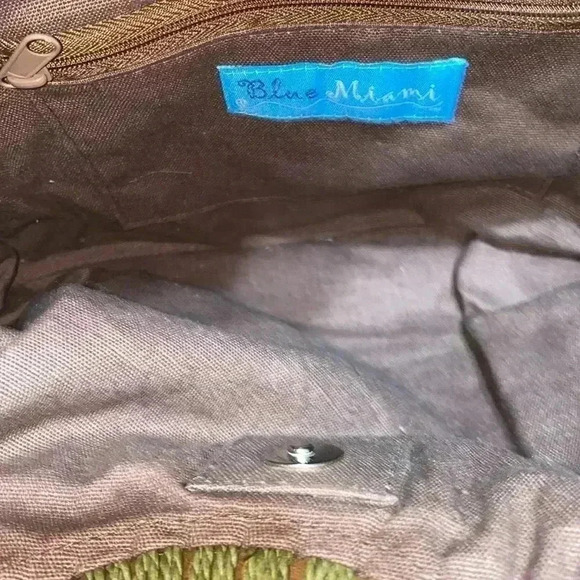 Blue Miami green macrame & dark brown button design crochet purse - Picture 7 of 9